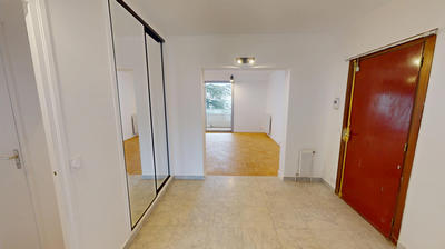 Appartement - 94 m² - 4 pièces