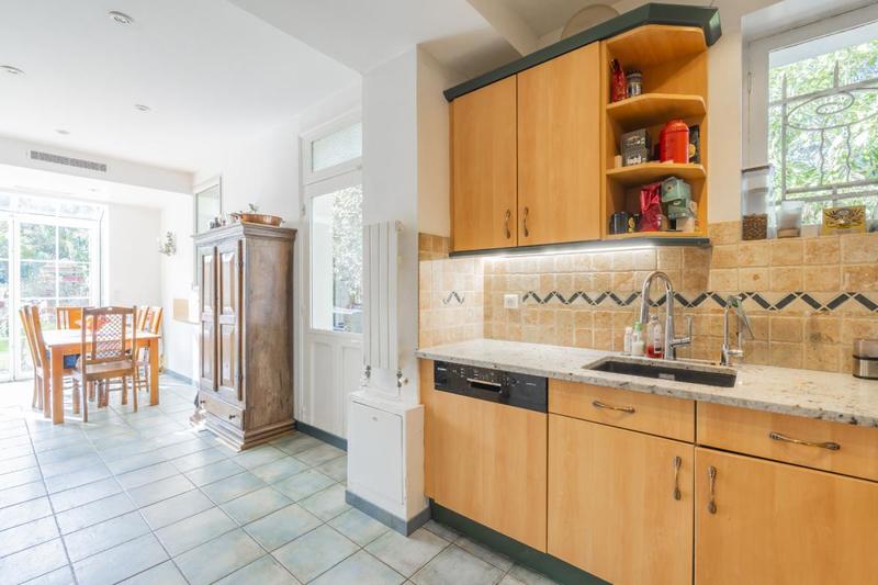 Maison - 210 m² - 7 pièces