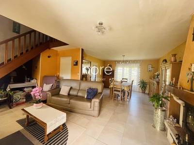 Maison traditionnelle - 113 m² - 5 pièces