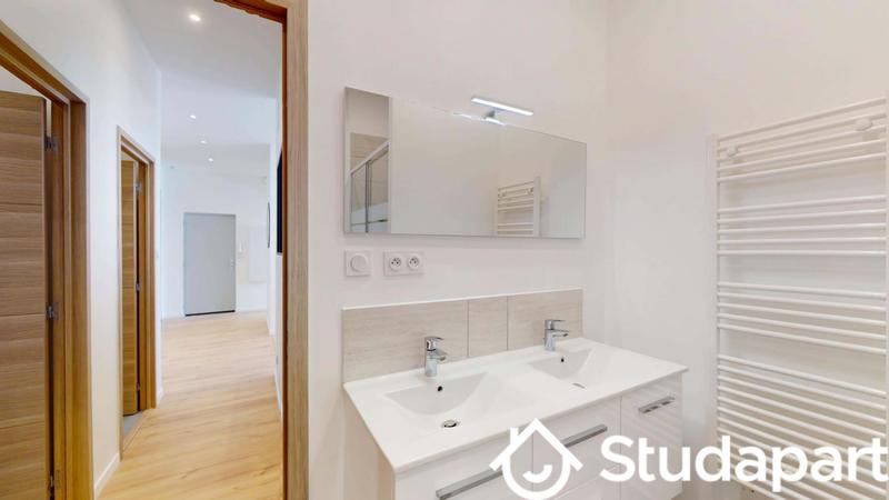 Chambre - 9 m² - 1 pièce