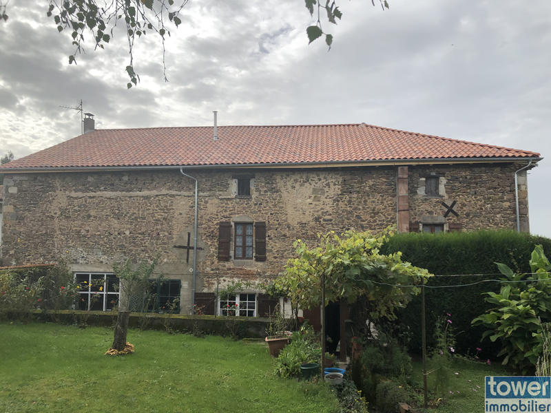 Maison - 228 m² - 6 pièces