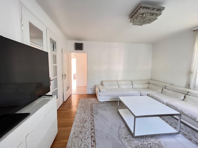 Appartement - 75 m² - 3 pièces