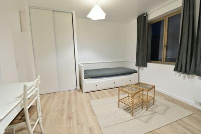 Studio - 25 m² - 1 pièce