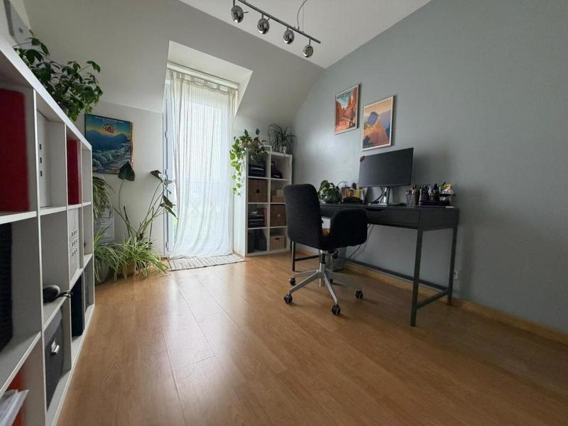 Maison - 94 m² - 5 pièces