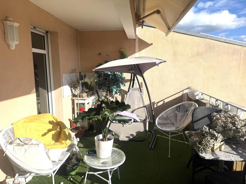 Appartement - 95 m² - 3 pièces