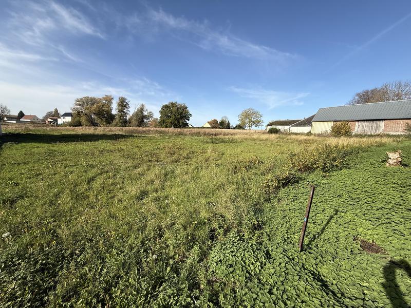 Terrain constructible - 3 515 m²