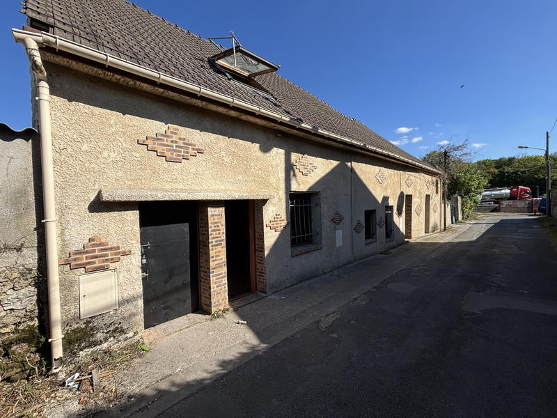 Immeuble - 150 m² - 8 pièces