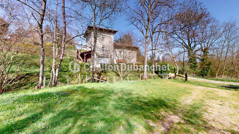 Maison - 380 m² - 7 pièces