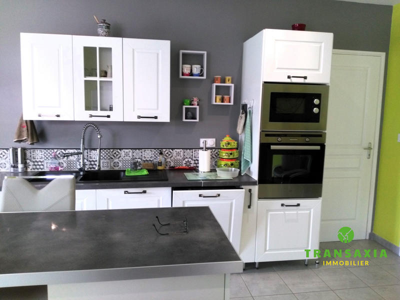 Maison - 150 m² - 10 pièces