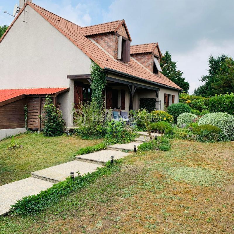 Maison - 180 m² - 8 pièces