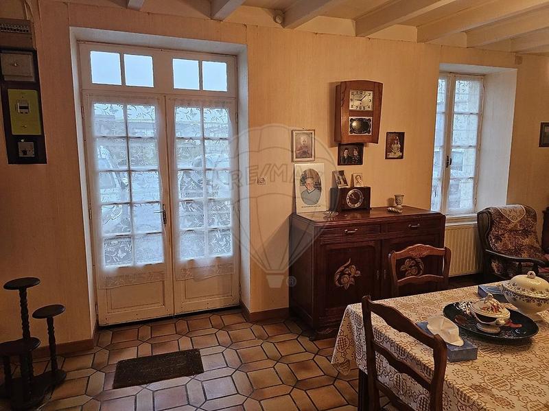 Maison de bourg - 111 m² - 4 pièces