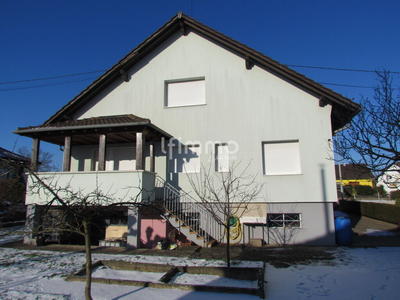 Maison - 102 m² - 4 pièces