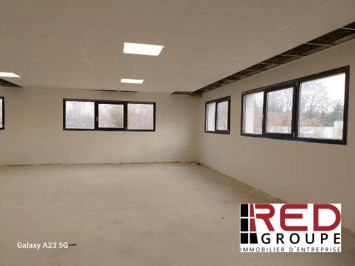 Entrepôt - 230 m²
