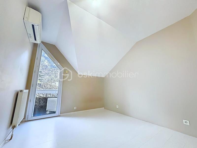 Maison d'architecte - 110 m² - 5 pièces