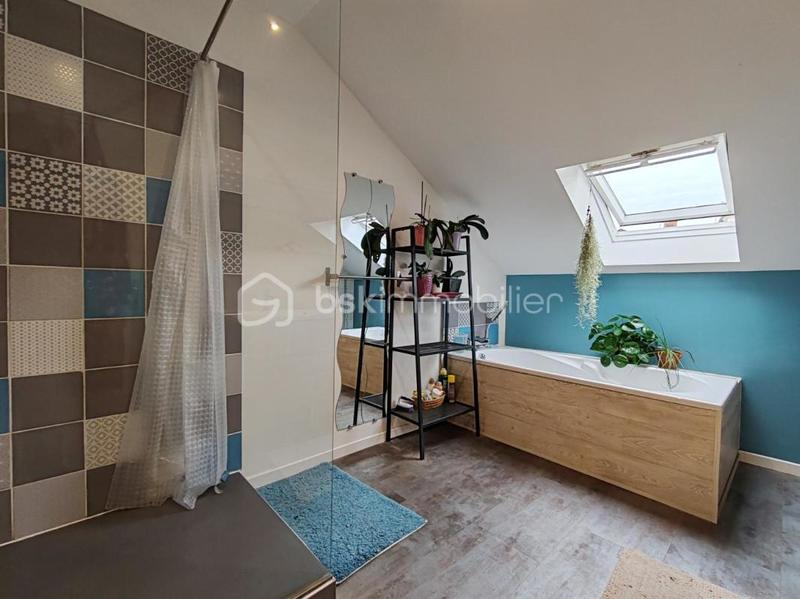 Maison - 104 m² - 5 pièces