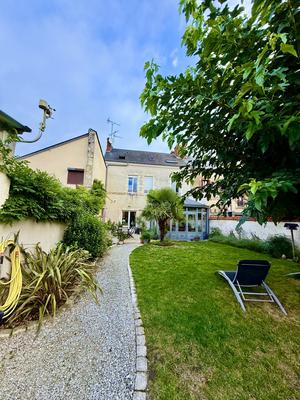 Maison ancienne - 164 m² - 8 pièces