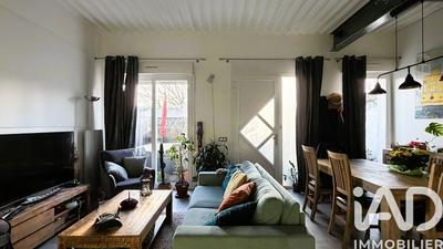 Maison - 74 m² - 5 pièces