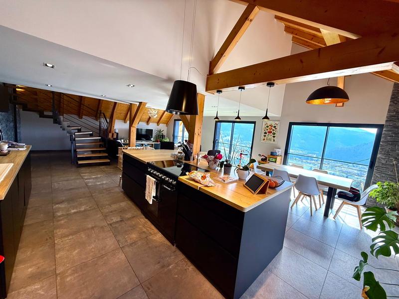 Maison - 289 m² - 7 pièces