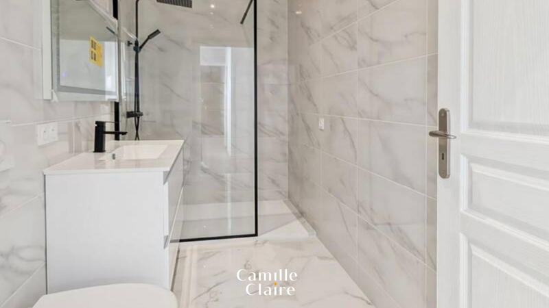 Appartement - 92 m² - 5 pièces