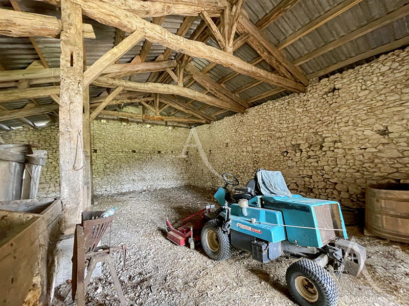 Maison - 102 m² - 4 pièces