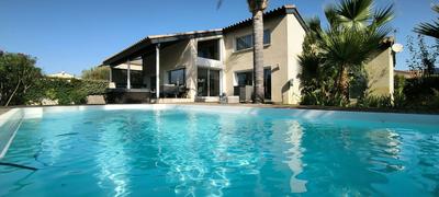 Maison - 183 m² - 6 pièces