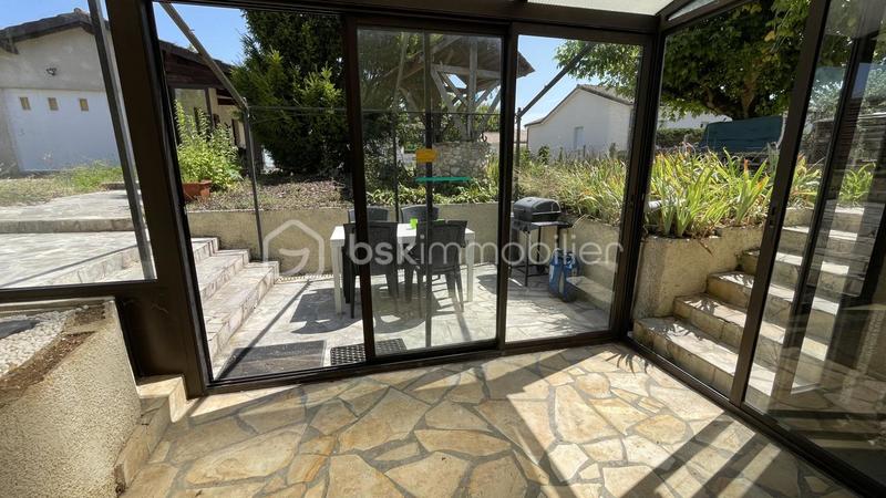 Maison traditionnelle - 235 m² - 11 pièces