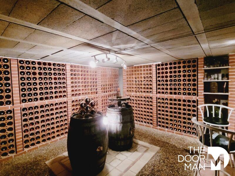 Propriété - 367 m² - 9 pièces