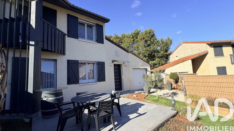 Maison - 93 m² - 4 pièces