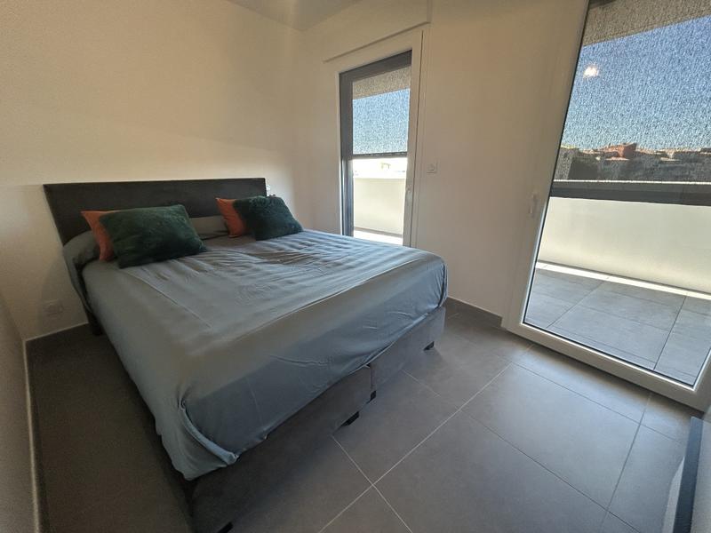 Appartement sur toit - 80 m² - 4 pièces