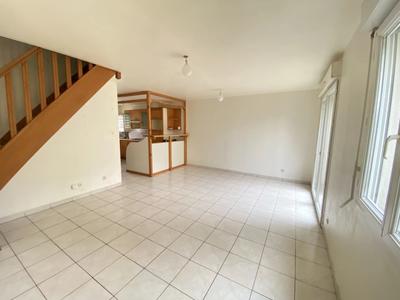 Maison - 72 m² - 5 pièces