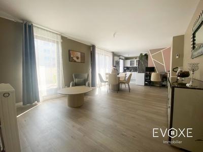 Appartement - 81 m² - 4 pièces