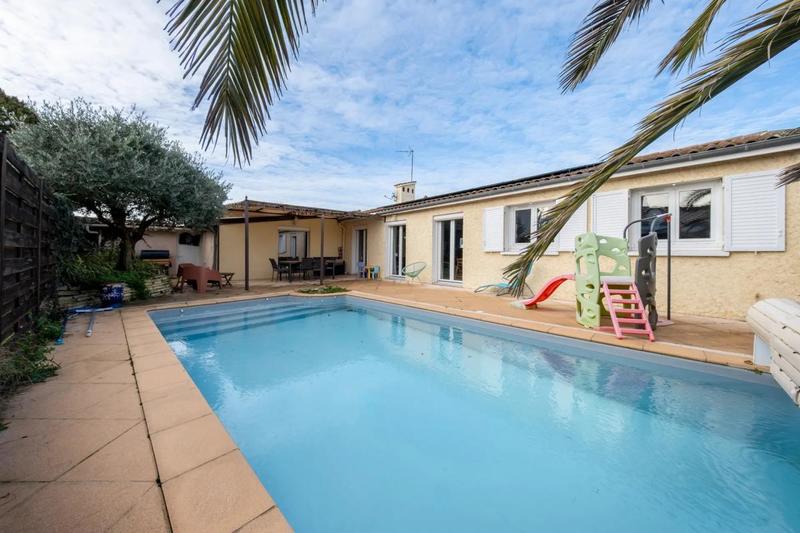 Maison - 137 m² - 4 pièces