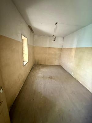 Maison - 250 m² - 5 pièces