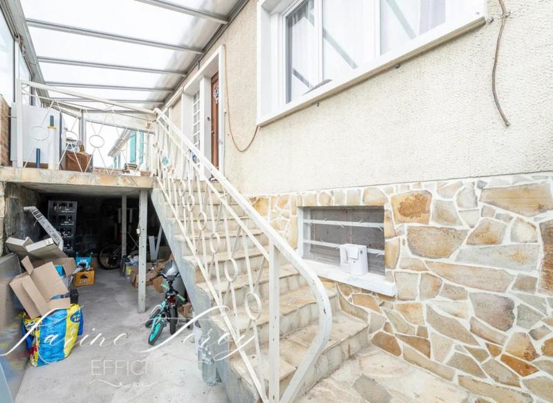 Maison - 93 m² - 5 pièces