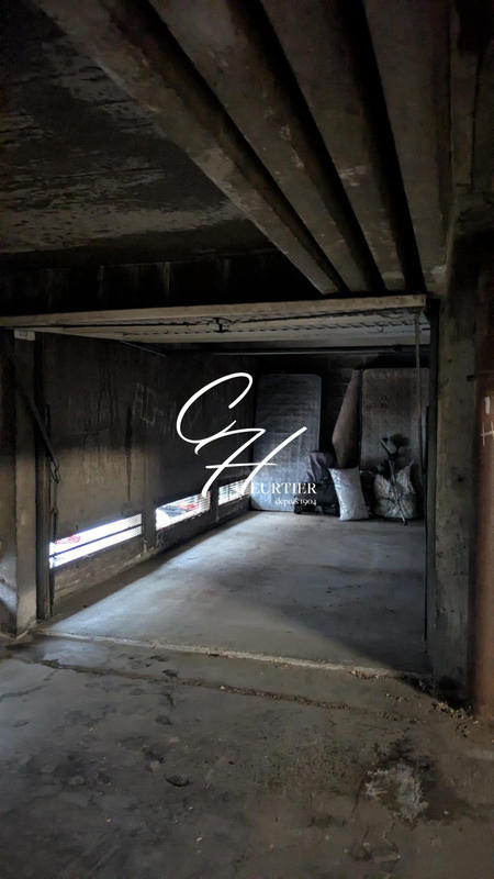 Parking / Garage - 15 m²