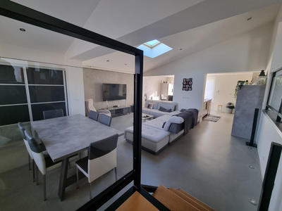 Maison - 169 m² - 6 pièces