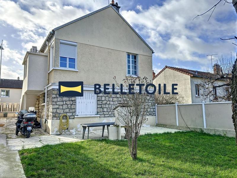 Maison - 92 m² - 5 pièces