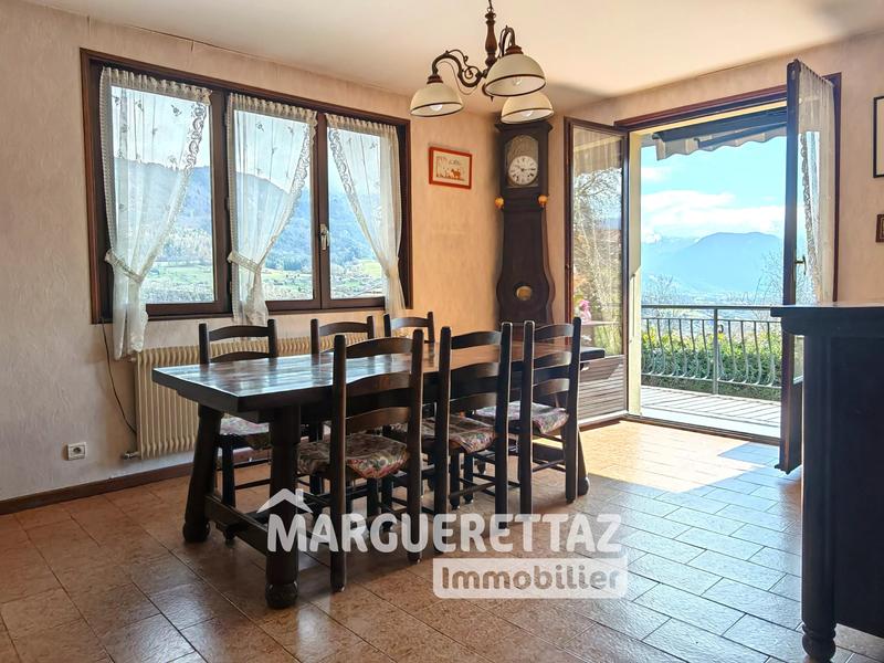 Maison - 96 m² - 4 pièces