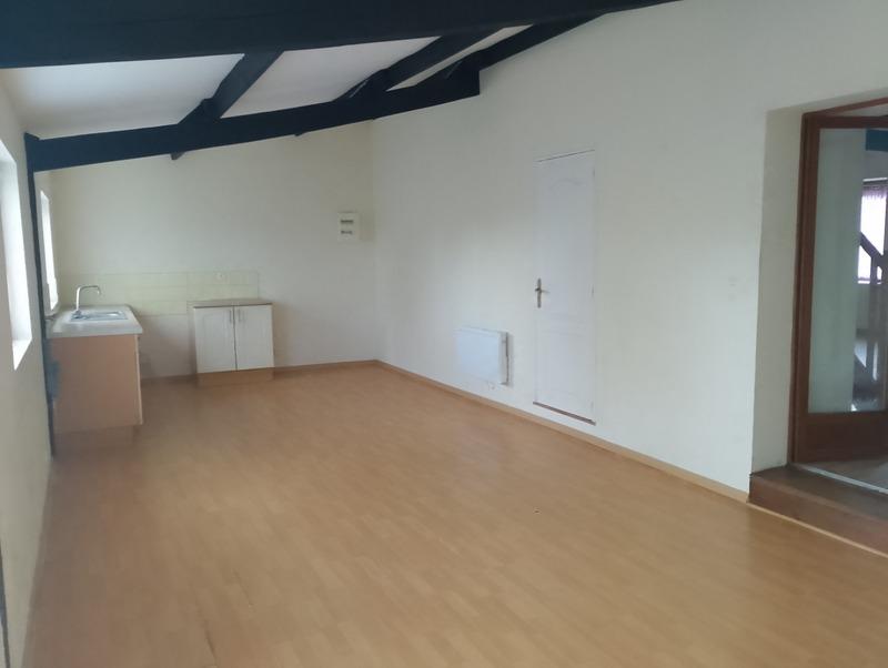 Maison - 104 m² - 4 pièces