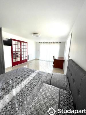 Chambre - 25 m² - 1 pièce