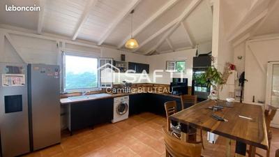 Maison - 155 m² - 6 pièces