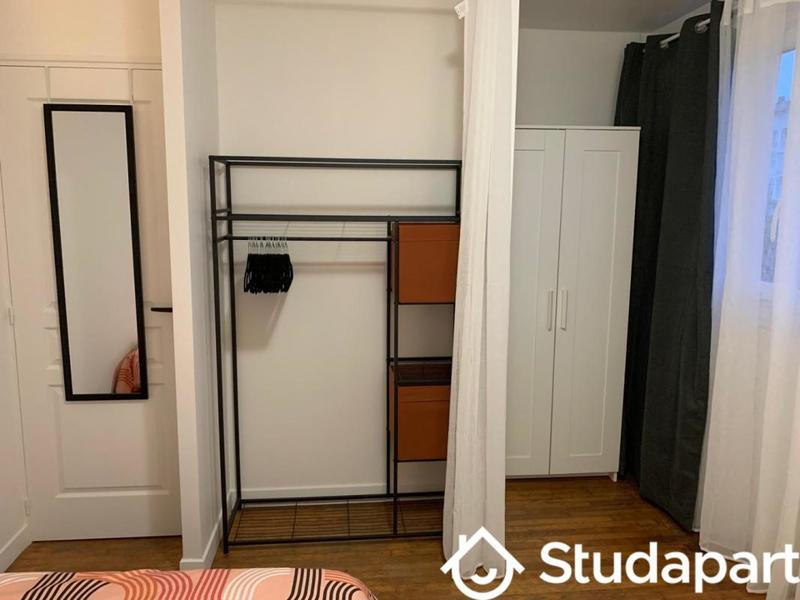 Chambre - 15 m² - 1 pièce