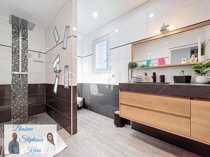 Maison - 156 m² - 7 pièces