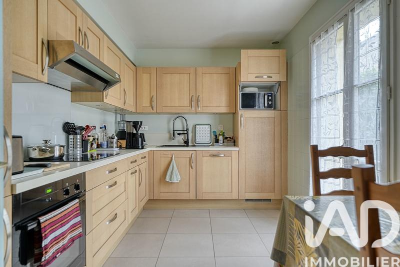 Maison - 137 m² - 6 pièces