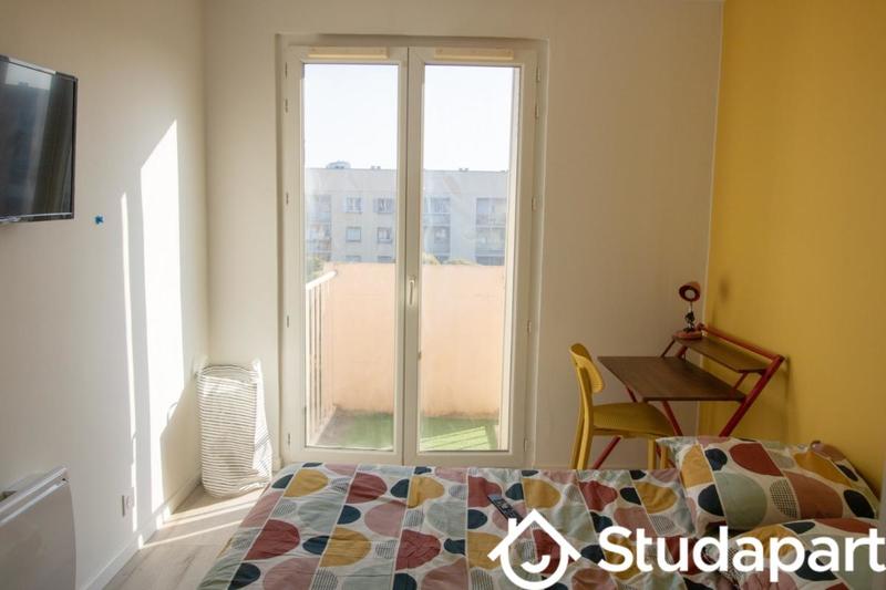 Chambre - 10 m² - 1 pièce