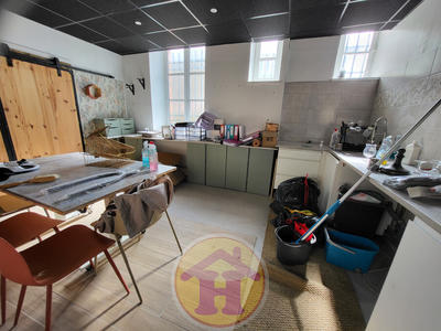 Local commercial - 297 m² - 3 pièces