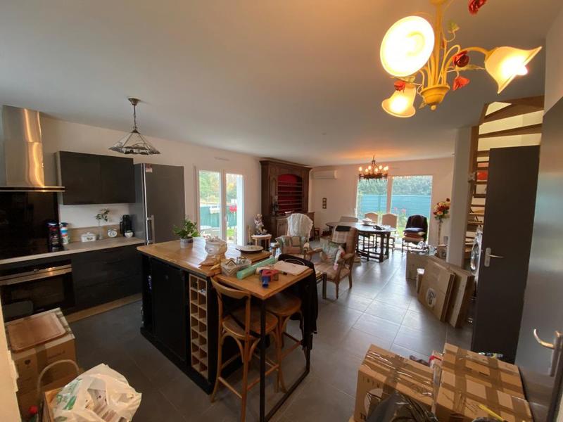 Maison - 95 m² - 4 pièces