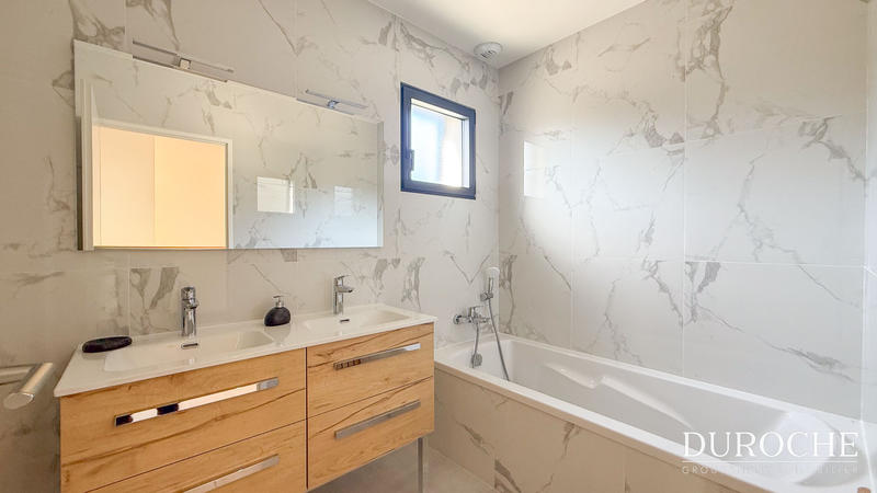 Villa - 115 m² - 5 pièces