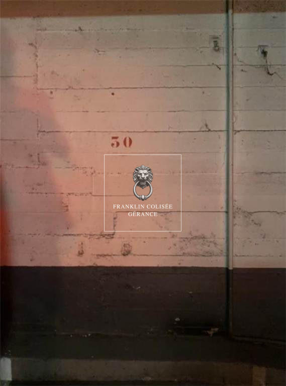 Parking / Garage - 12 m²