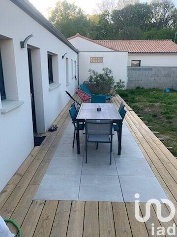 Maison - 99 m² - 5 pièces